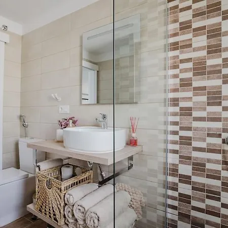 Brisa Marina * 아로나