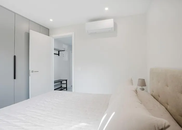 Brisa Marina * 아로나